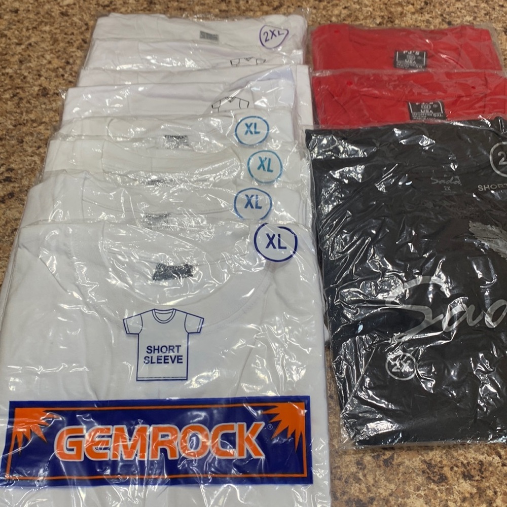 Wholesale lot of 10 men’s black red white v-neck t-shirts XL to 5X NEW in pack